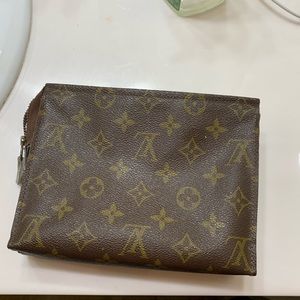 Authentic Louis Vuitton monogram case